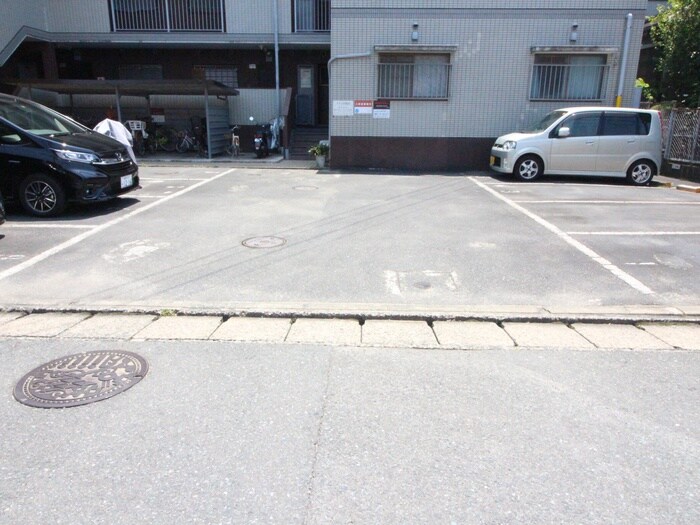 駐車場 アイリス姪浜