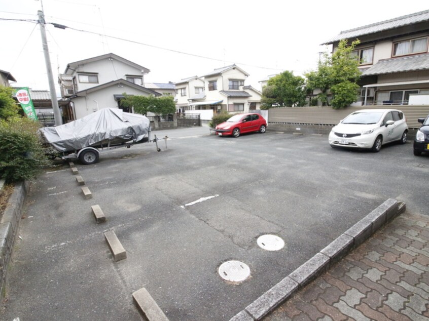 駐車場 ハーベストB棟