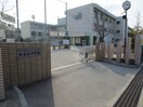 春日西中学校(中学校/中等教育学校)まで275m ハーベストB棟