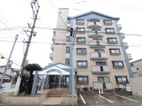ファミール忠四郎