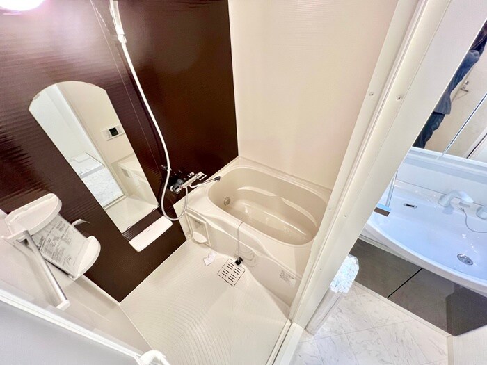 バス／シャワールーム等 ｺﾝﾀﾞｸﾄﾚｼﾞﾃﾞﾝｽJINNOHARU