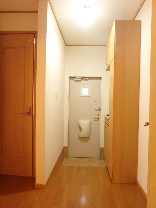 玄関 リヴィエール光