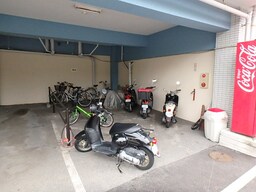 駐輪場