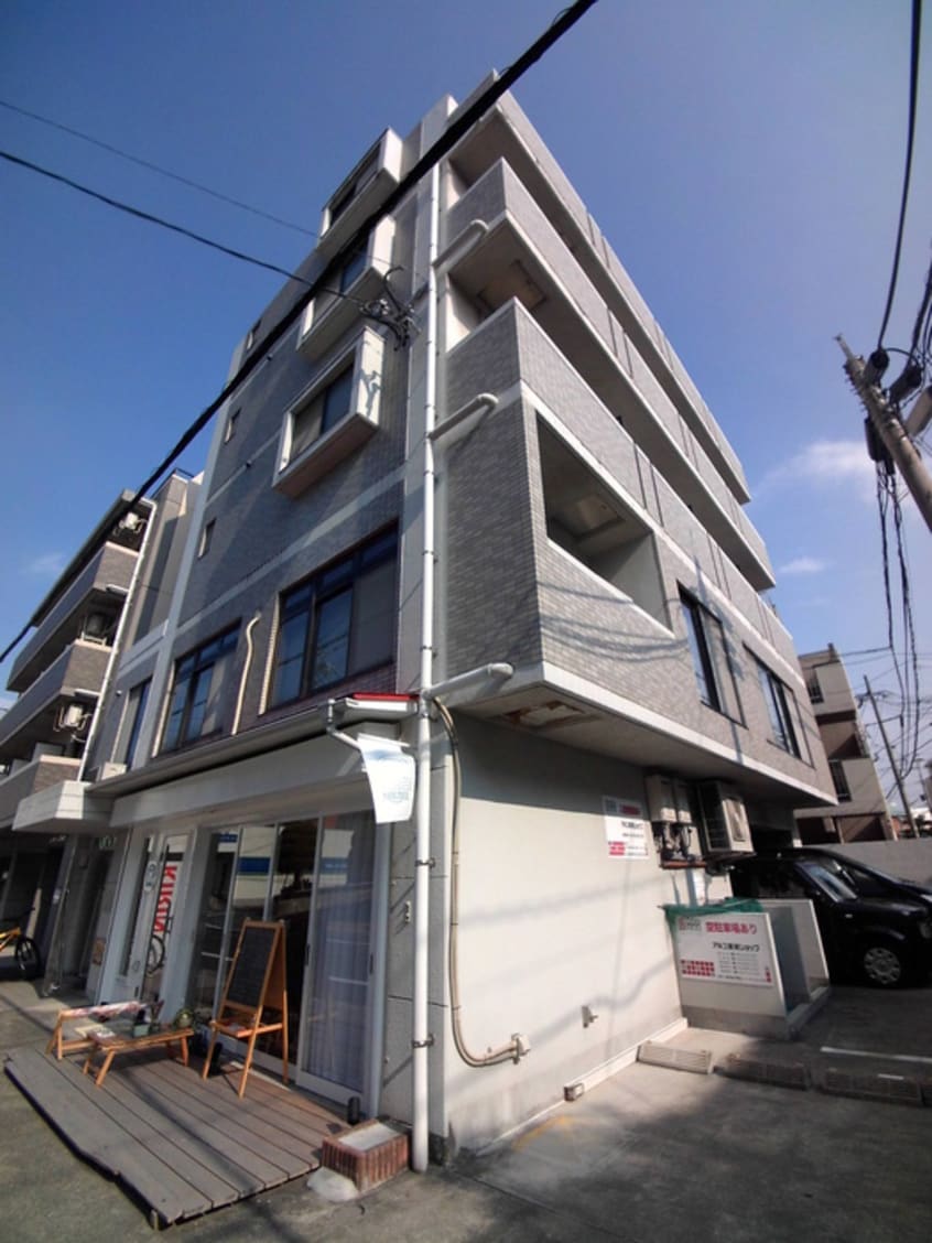 外観写真 マイカ西新