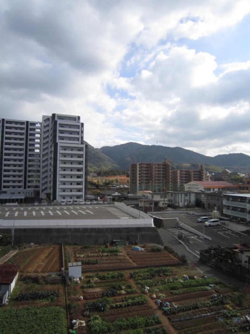 室内からの展望 クラブハウス企救丘