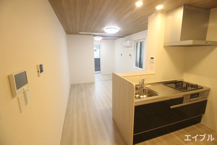 居室 LIBERTY CITY TAKAMIYA