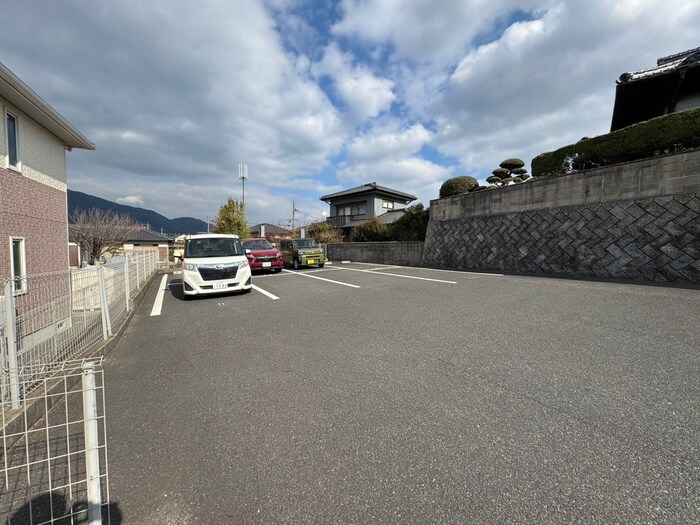 駐車場 シャ－メゾン津田