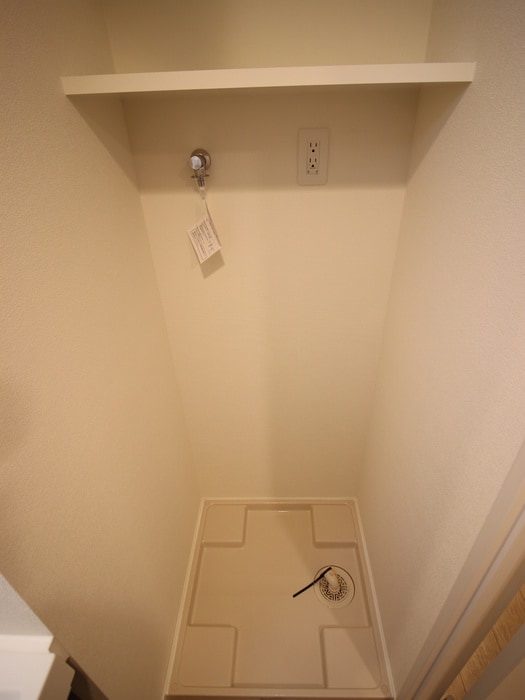 洗濯機置場 Ｖｏｌａｒｅ　ＨＡＫＡＴＡ