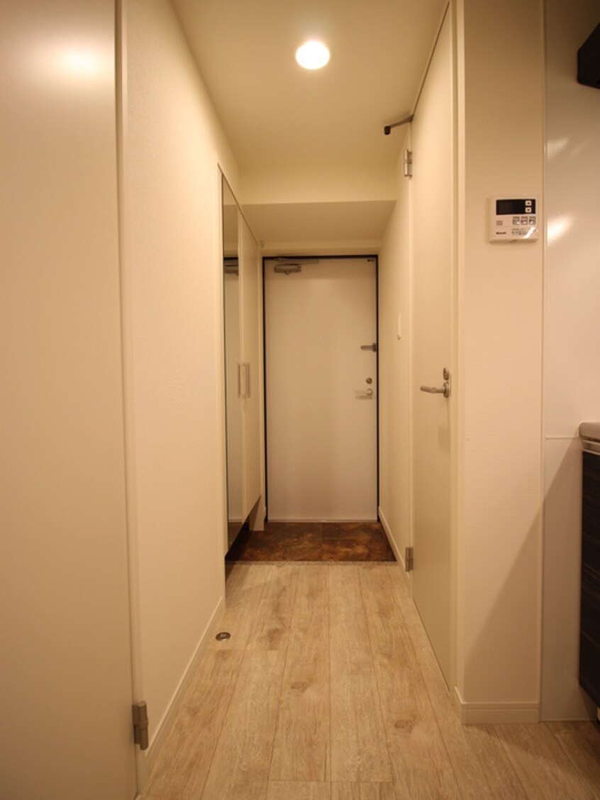 廊下 Ｖｏｌａｒｅ　ＨＡＫＡＴＡ