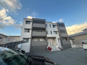 ディアコート穴生