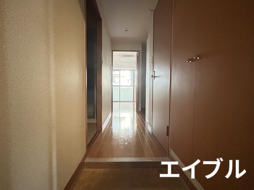 玄関 アンプル－ルベトン　カルティエ