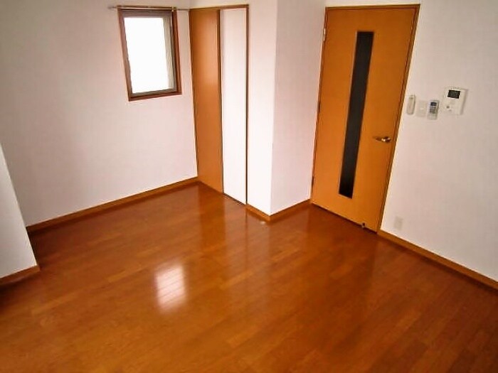 居室 アンプル－ルベトン　カルティエ