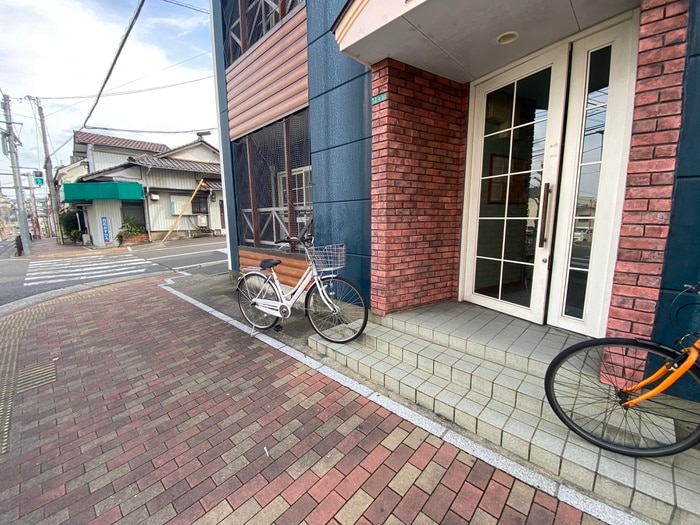 エントランス部分 ファブ・フラット