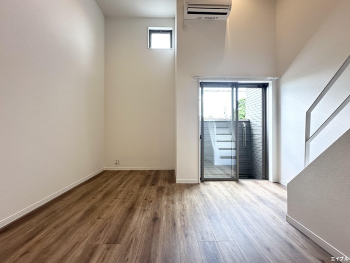 居室 リクリアス次郎丸