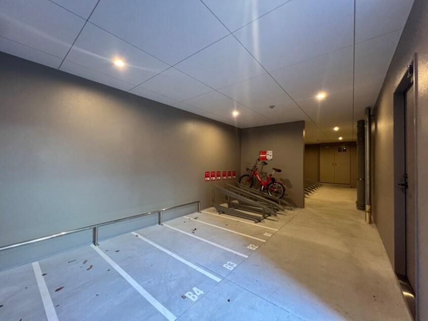 駐輪場 アルティザ大橋駅前