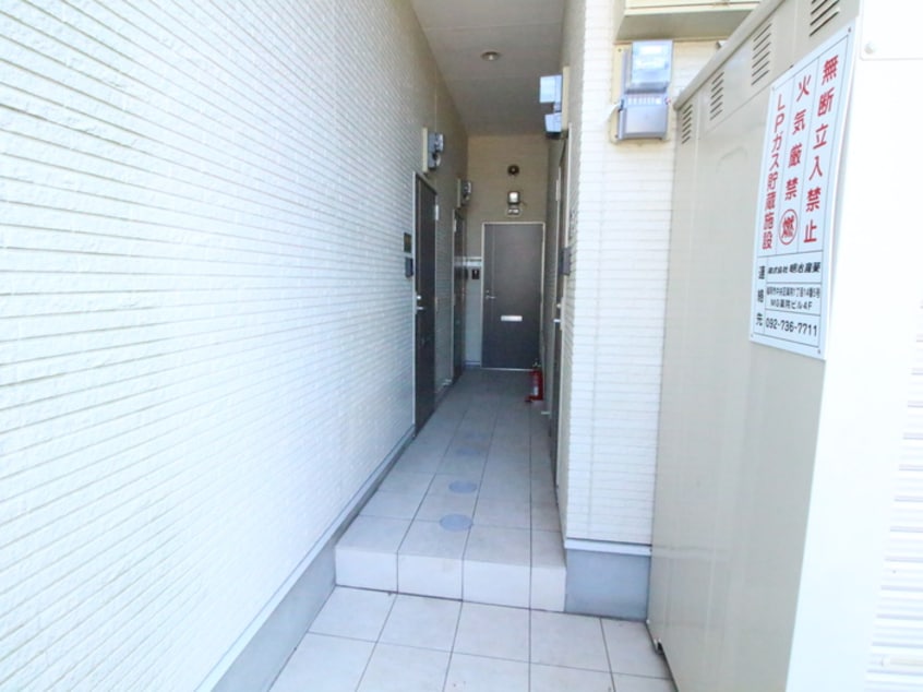 エントランス部分 コンフォ－トベネフィス大橋南１