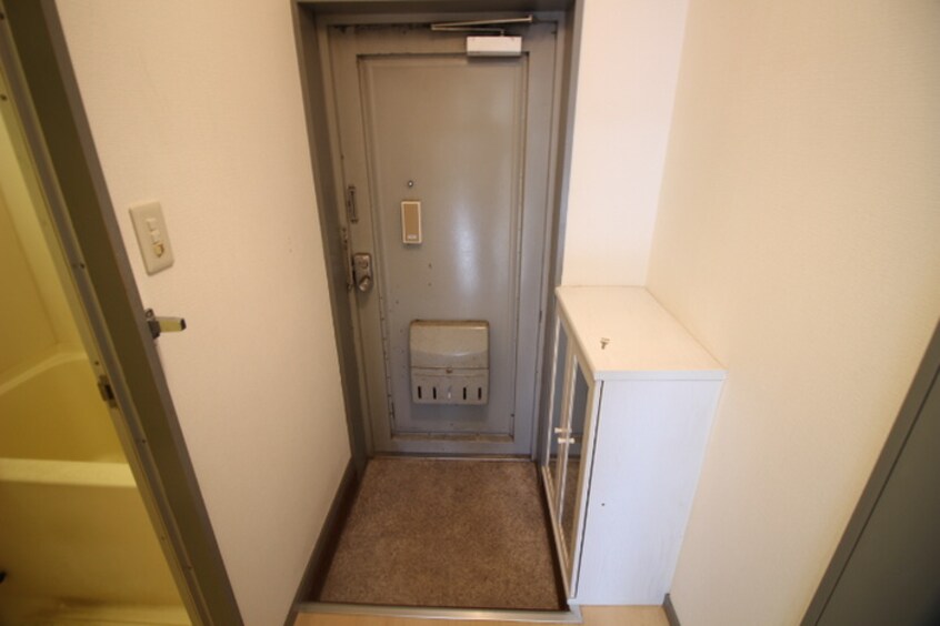 玄関 クリオコートイン ８９