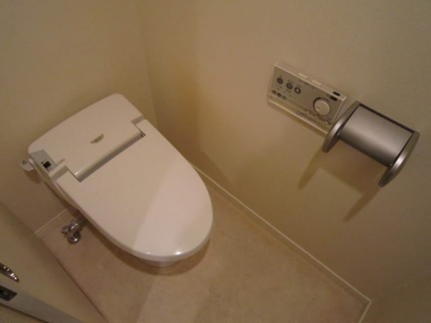 トイレ ｻｳﾞｫｲﾏｷｼﾏｲｽﾞ博多ｽﾃｰｼｮﾝ（1405）