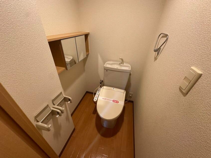 トイレ グランド－ルのぞえ２