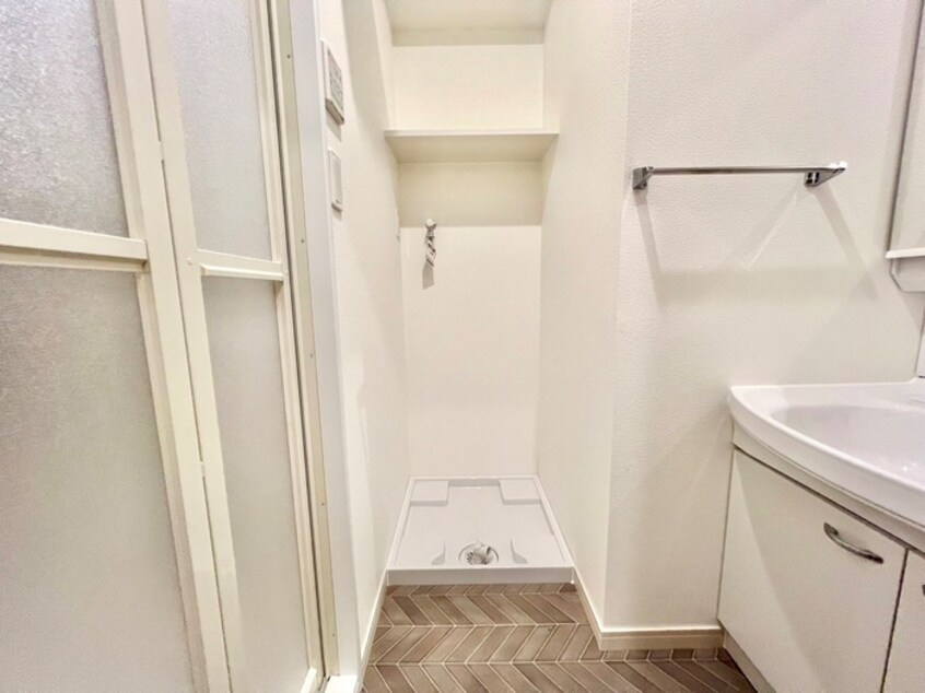 洗濯機置場 ルークス穴生