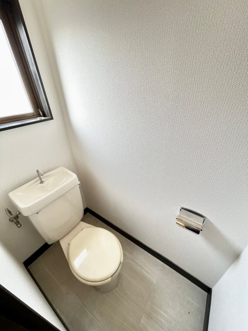 トイレ セサミロード