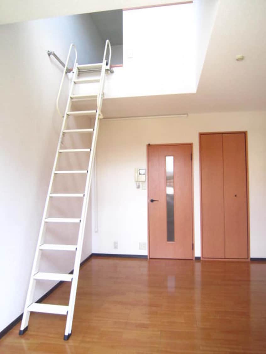 居室 クレストール麗