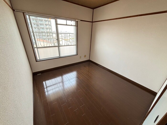 居室 第２ＡＣビル