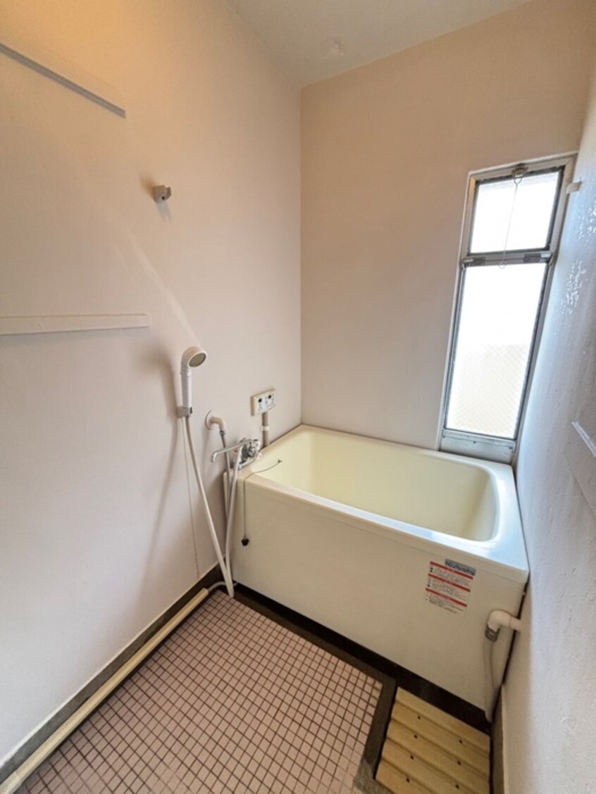 バス／シャワールーム等 第２ＡＣビル