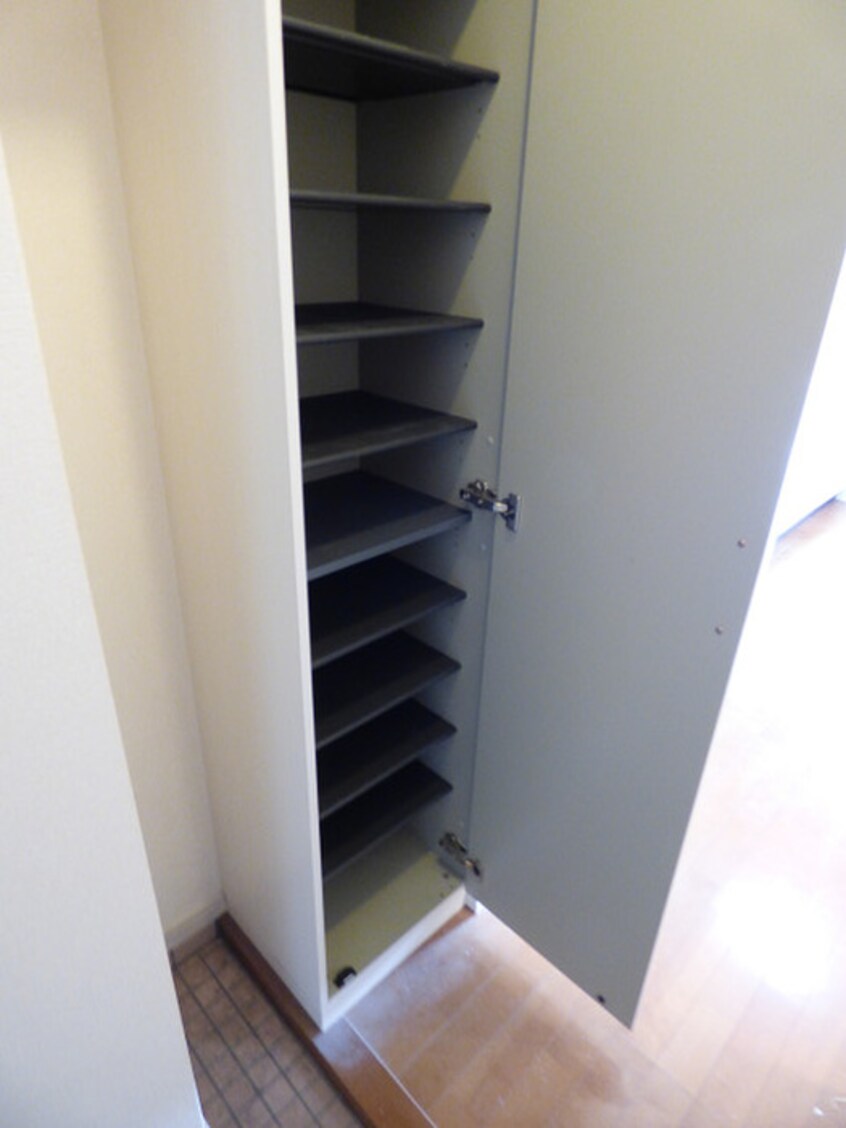 靴箱 Ｒｅｇｉｎａ