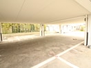 駐車場 K.Westwoods