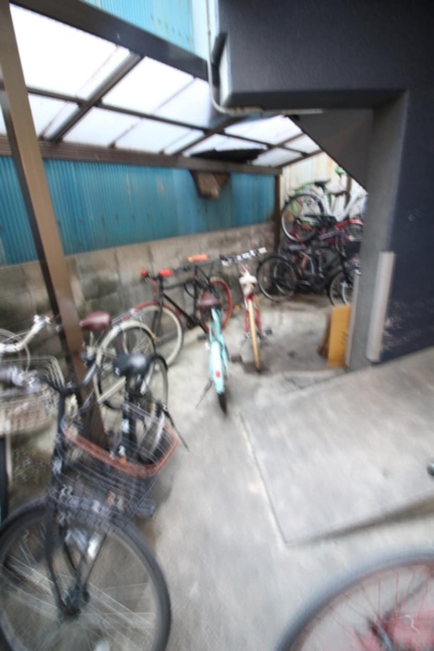 駐輪場 アバンティ薬院