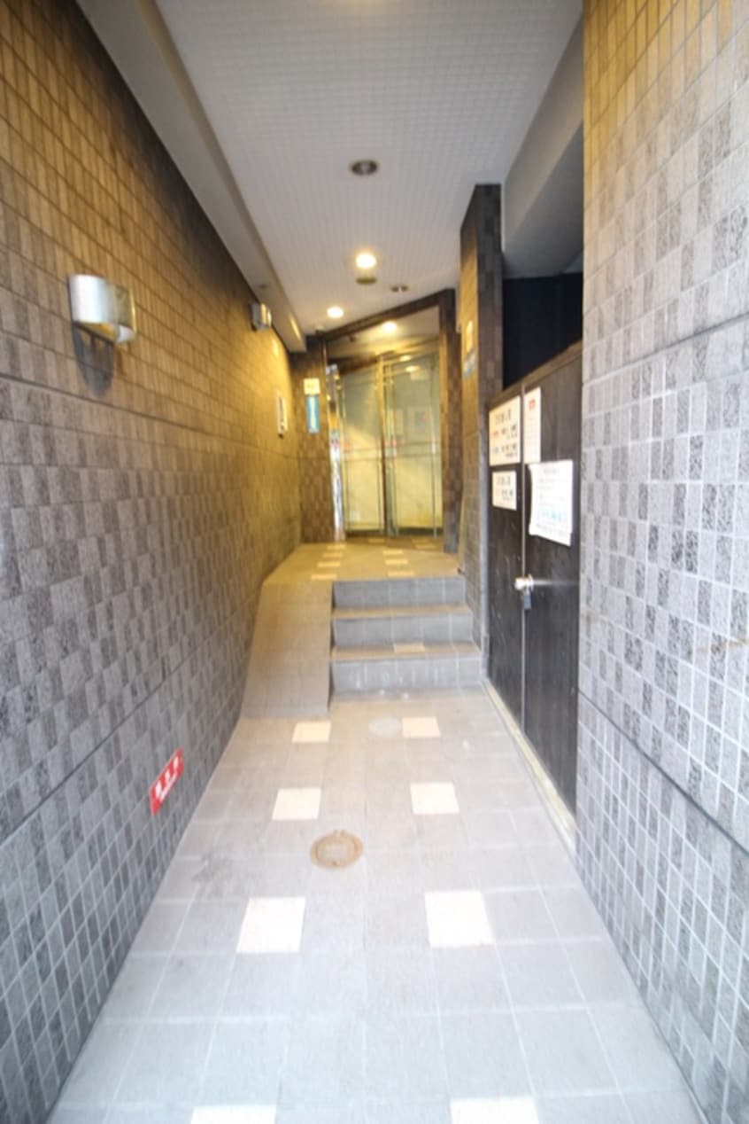 エントランス部分 アバンティ薬院