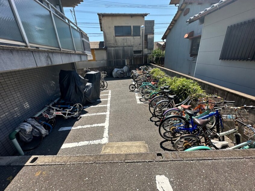 駐輪場 エムズコート沼本町B