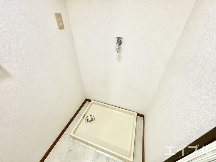 洗濯機置場 ルネッサンスＴＯＥＩかんだ