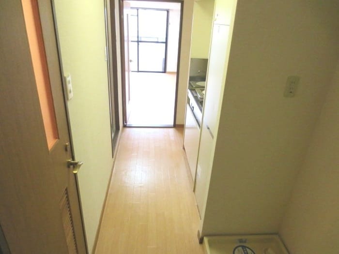 廊下 ルネッサンスＴＯＥＩかんだ