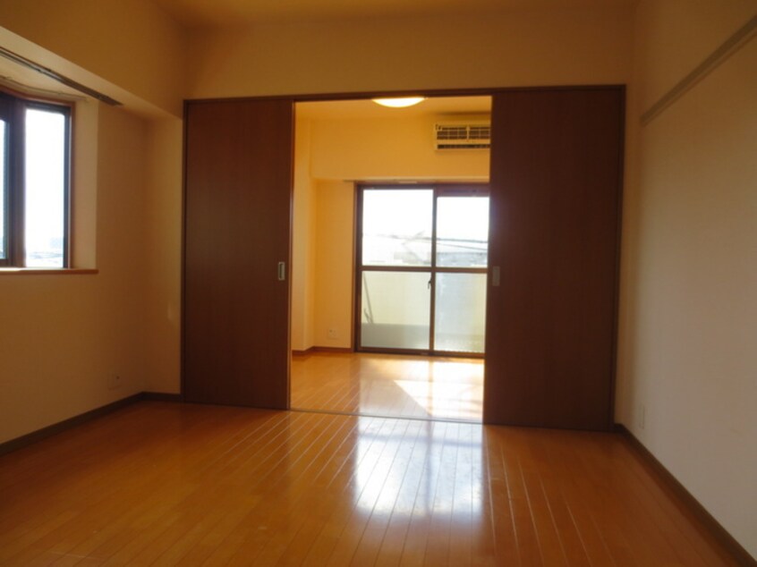 居室 メモリアル空港東