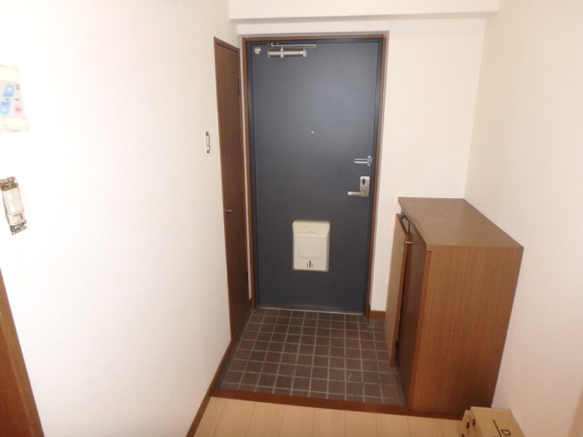 玄関 カサーレ三ヶ森