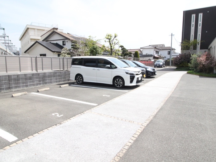 駐車場 ブルームメゾン
