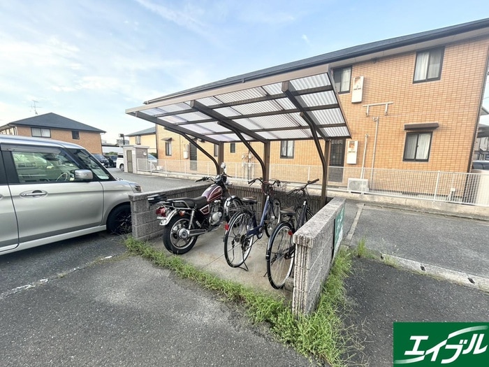 駐輪場 グロウシック２号館