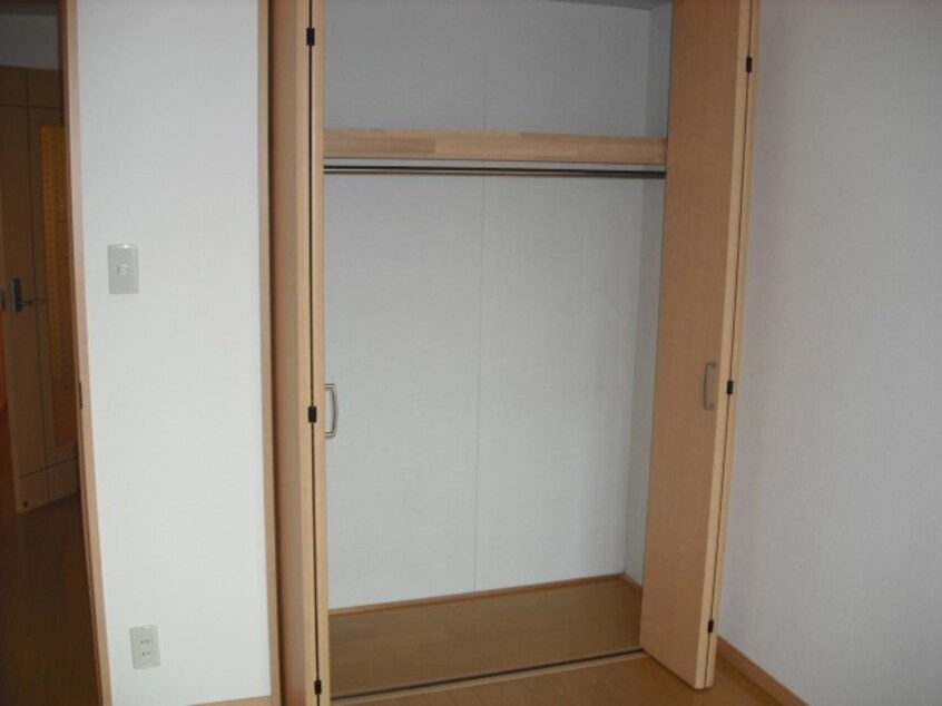 収納 スプリーム茶山駅前