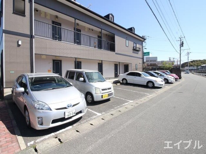 駐車場 ガ－デン川原