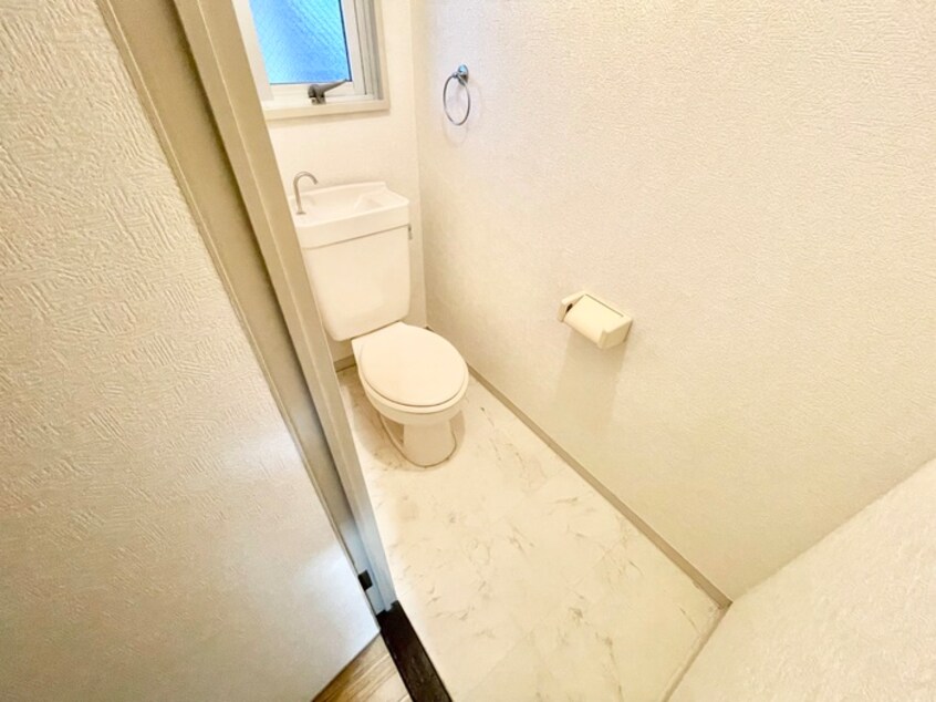 トイレ ｱ-ﾊﾞﾝﾎﾟ-ﾄ折尾学園都市(402)