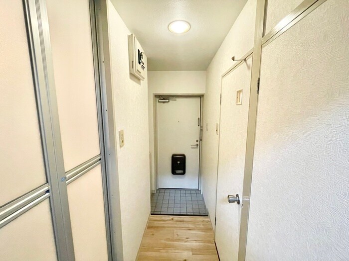 玄関 ｱ-ﾊﾞﾝﾎﾟ-ﾄ折尾学園都市(402)