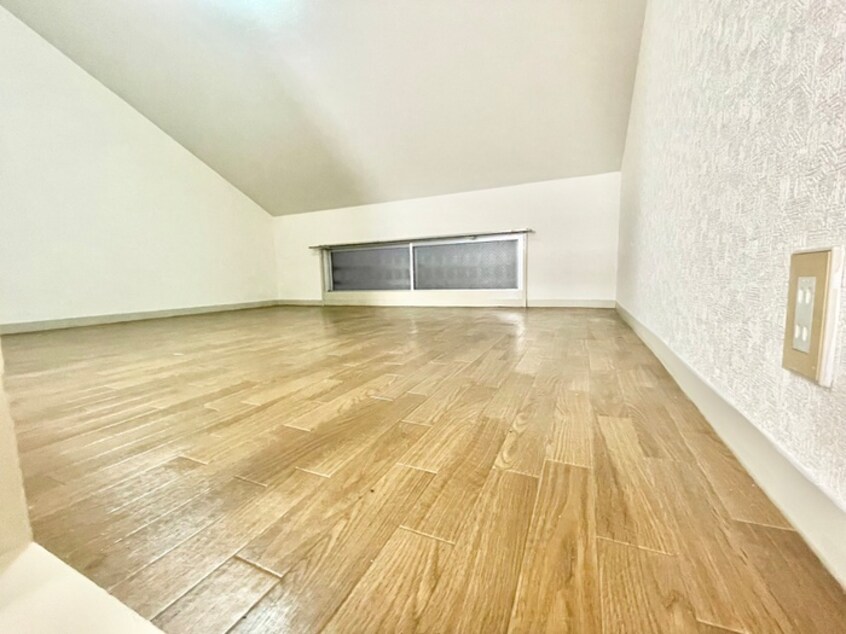 ロフト ｱ-ﾊﾞﾝﾎﾟ-ﾄ折尾学園都市(402)