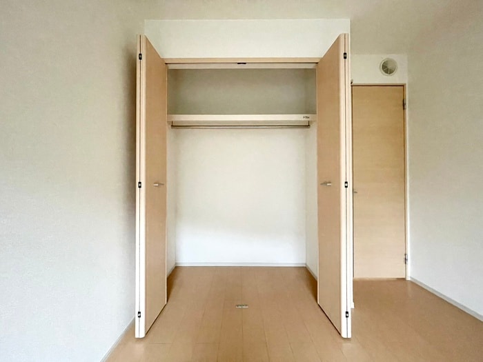 収納 メゾンド・フローラⅢ