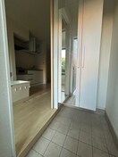 玄関 ラ　メゾン　デﾕボヌール