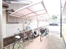 駐輪場 屋戸ハイツ