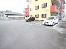 駐車場 屋戸ハイツ