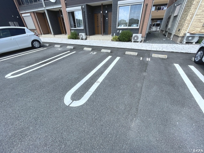 駐車場 フランボワーズⅡ