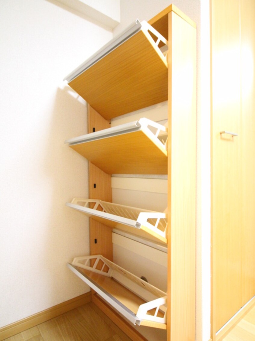 靴箱 赤坂丸ビル